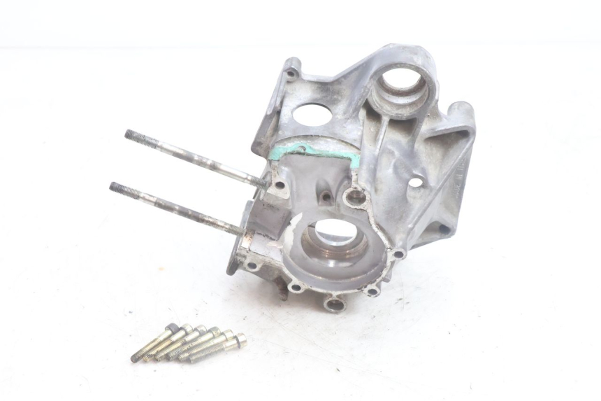 photo de CARCAÇA DO MOTOR DIREITA YAMAHA NEO'S NEOS 2T 50 (1998 - 2007) - Pontos de fixação