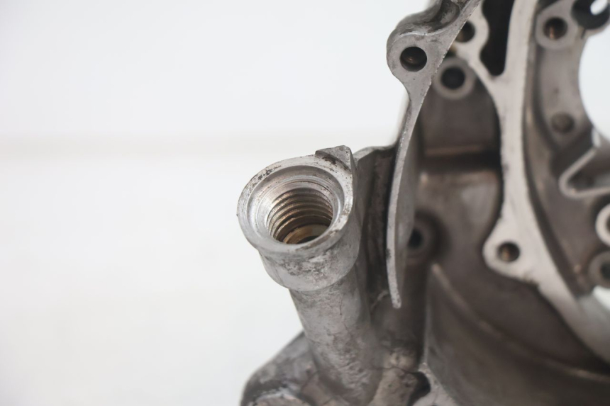 photo de CARCAÇA DO MOTOR DIREITA HONDA PCX (JF28) 125 (2009 - 2011) - Zoom do estado de desgaste