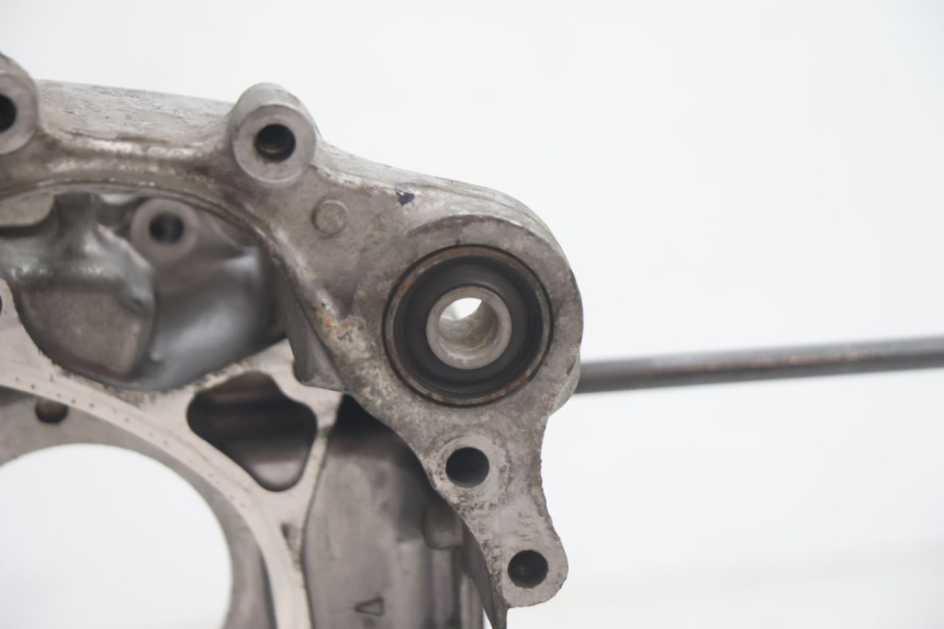 photo de CARCAÇA DO MOTOR DIREITA HONDA PCX (JF28) 125 (2009 - 2011) - Outro ângulo de visão