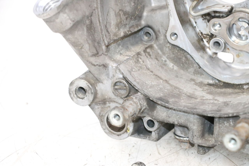photo de TAMPA DO MOTOR DIREITA HONDA PCX (JF57/JF64) 125 (2014 - 2018) - Vista de perto