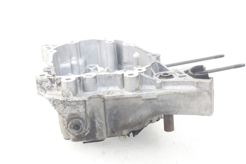 photo de TAMPA DO MOTOR DIREITA PEUGEOT SATELIS 125 (2013 - 2018) - Detalhe da peça