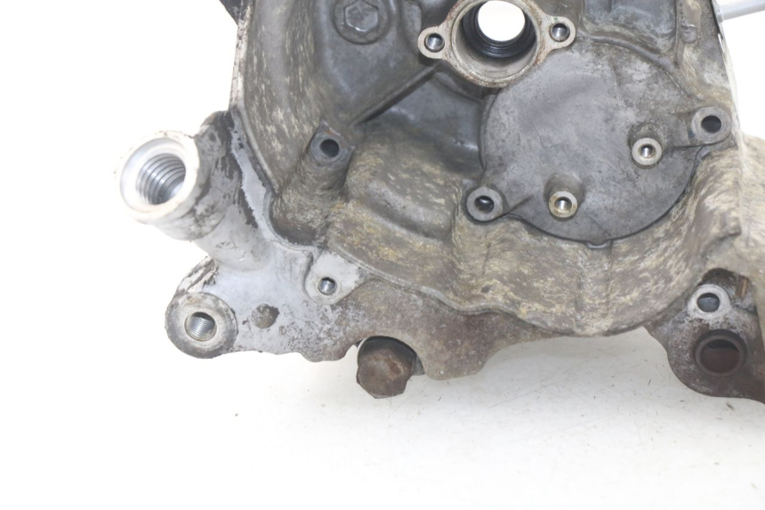 photo de TAMPA DO MOTOR DIREITA HONDA SCV LEAD 100 (2003 - 2007) - Ampliação técnica