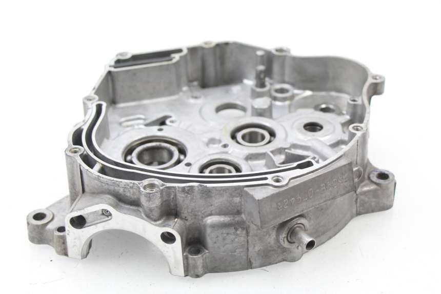 photo de TAMPA DO MOTOR DIREITA YAMAHA TTR 125 (2000 - 2020) - Ampliação técnica