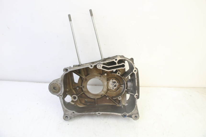 photo de TAMPA DO MOTOR DIREITA YAMAHA XMAX X-MAX 125 (2006 - 2009) - Detalhe da peça