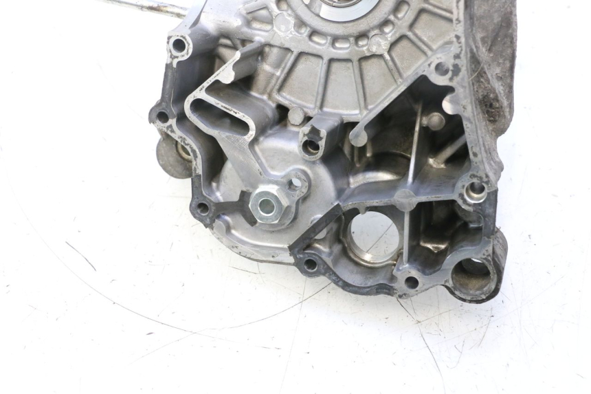 photo de CARCAÇA DO MOTOR DIREITA PIAGGIO X9 EVOLUTION 125 (2003 - 2007) - Estado da superfície
