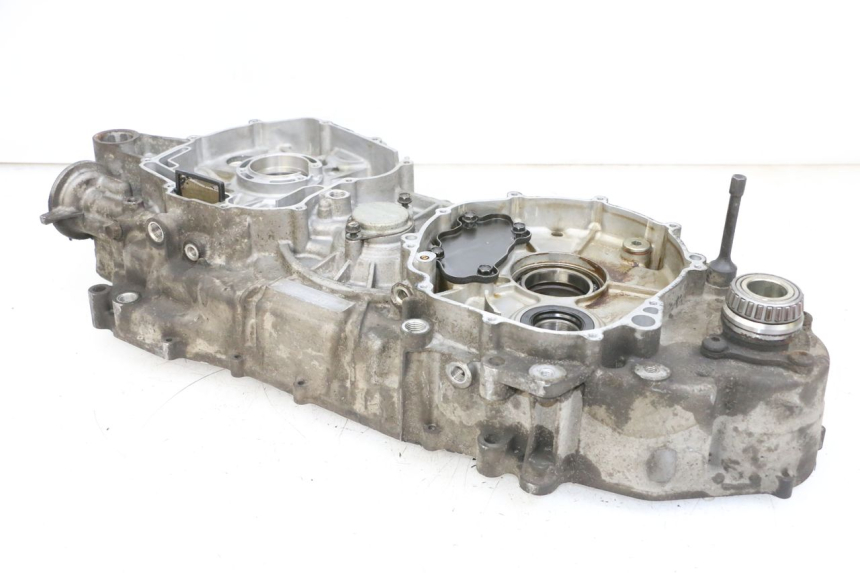 photo de TAMPA DO MOTOR ESQUERDA SUZUKI BURGMAN 650 (2013 - 2020) - Pontos de fixação