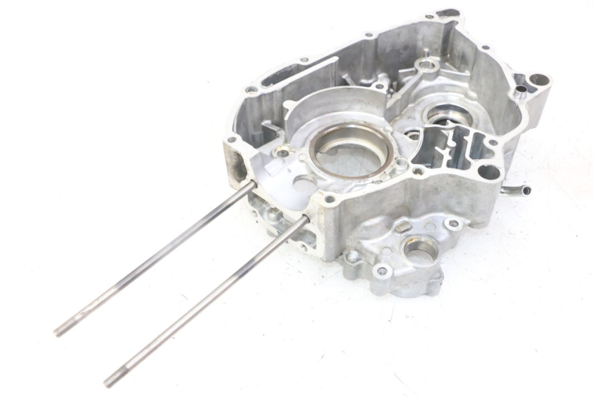 photo de TAMPA DO MOTOR ESQUERDA HONDA CRF-F CRF F 110 (2019 - 2022) - Detalhe da peça