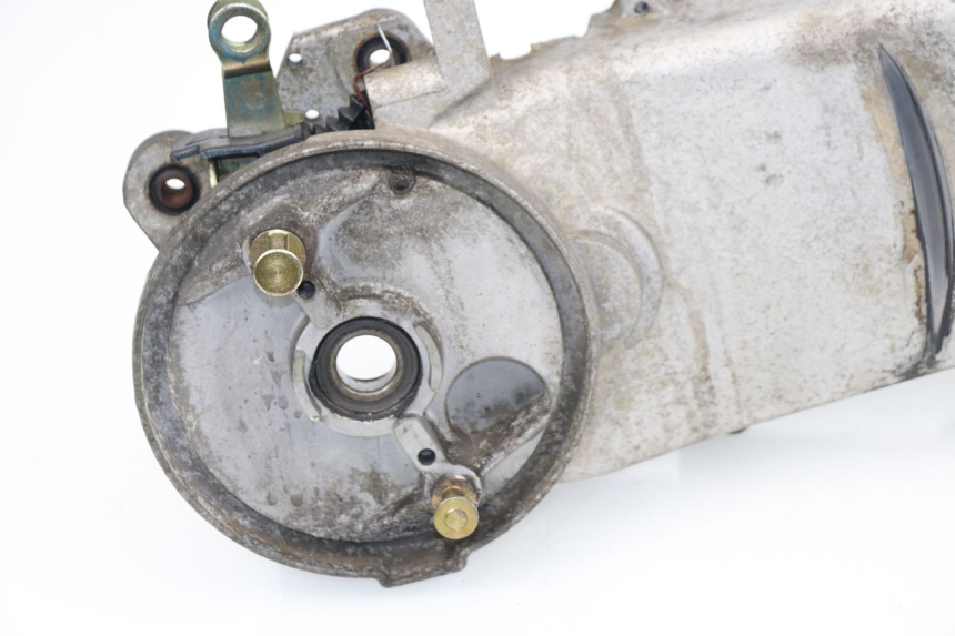 photo de TAMPA DO MOTOR ESQUERDA REVATTO FUTURA GT 125 (2006 - 2008) - Vista geral