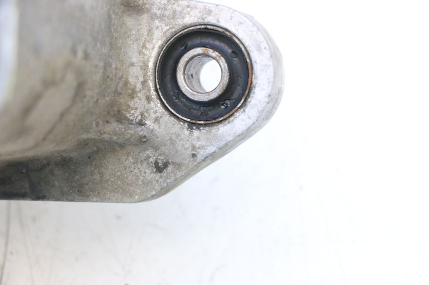 photo de TAMPA LATERAL ESQUERDA DO MOTOR SYM JET 14 4T 50 (2018 - 2022) - Detalhe da peça