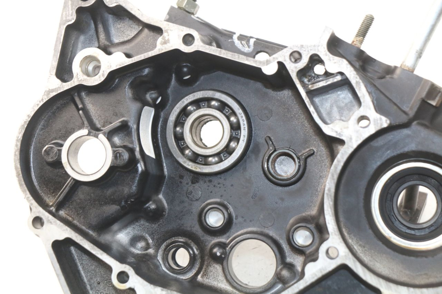 photo de TAMPA DO MOTOR ESQUERDA SUZUKI JR 80 (2001 - 2006) - Outro ângulo de visão