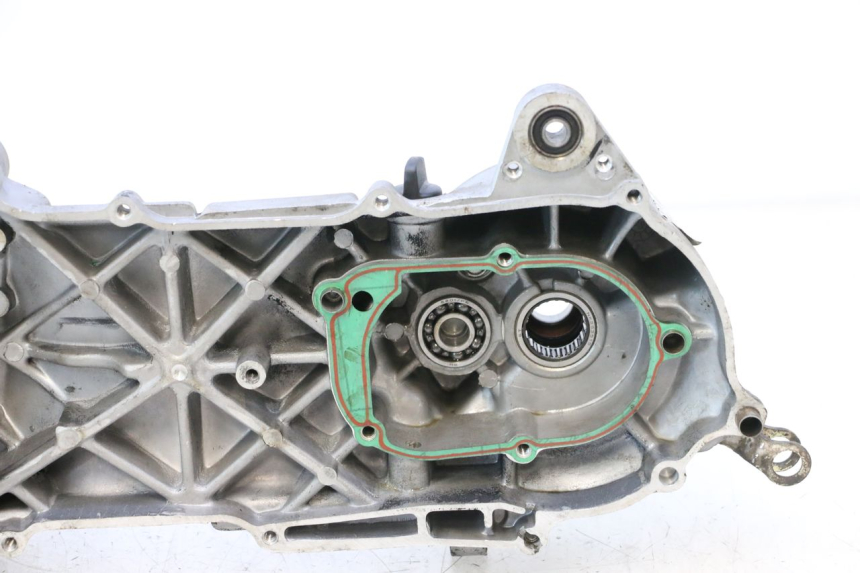 photo de CARCAÇA DO MOTOR ESQUERDA RIDE JUMP 2T 50 (2012 - 2017) - Pontos de fixação
