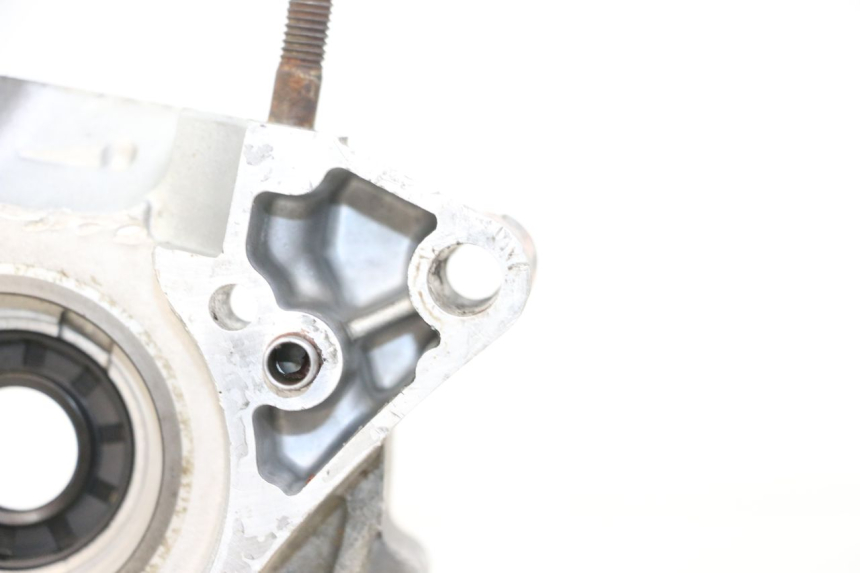 photo de TAMPA LATERAL ESQUERDA DO MOTOR KAWASAKI KX 65 (2000 - 2019) - Detalhe da peça