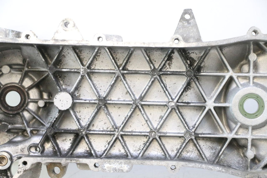 photo de CARCAÇA DO MOTOR ESQUERDA PIAGGIO LIBERTY 50 (1998 - 2003) - Marcações e referências