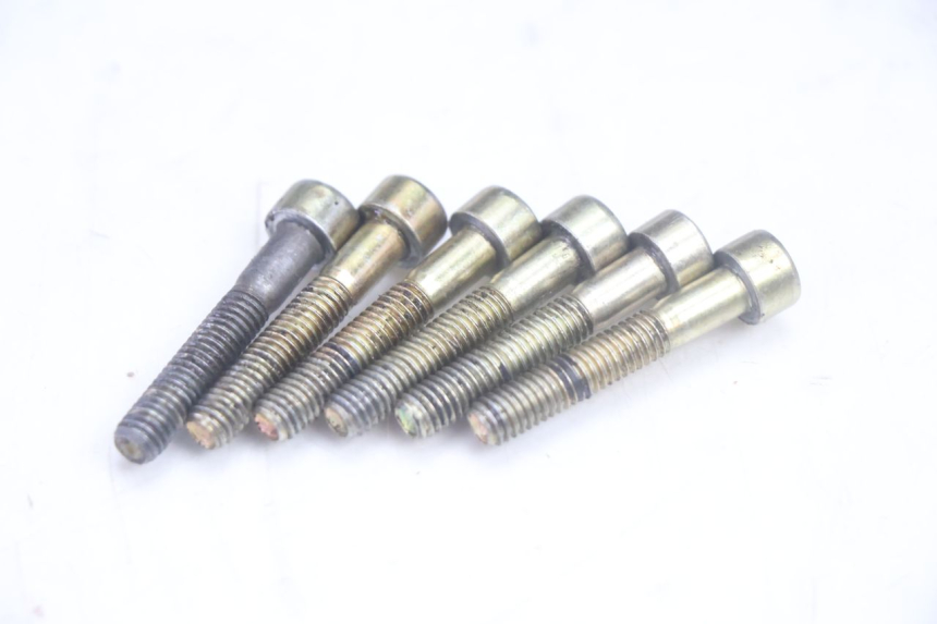 photo de CARCAÇA DO MOTOR ESQUERDA MBK NITRO 50 (2004 - 2008) - Detalhes característicos