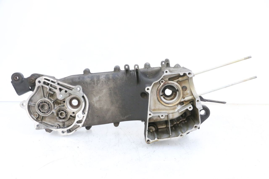 photo de TAMPA DO MOTOR ESQUERDA SYM ORBIT III 3 4T 50 (2021 - 2025) - Ampliação dos componentes
