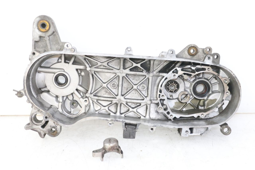 photo de TAMPA DO MOTOR ESQUERDA PEUGEOT LUDIX 50 (2005 - 2007) - Vista principal