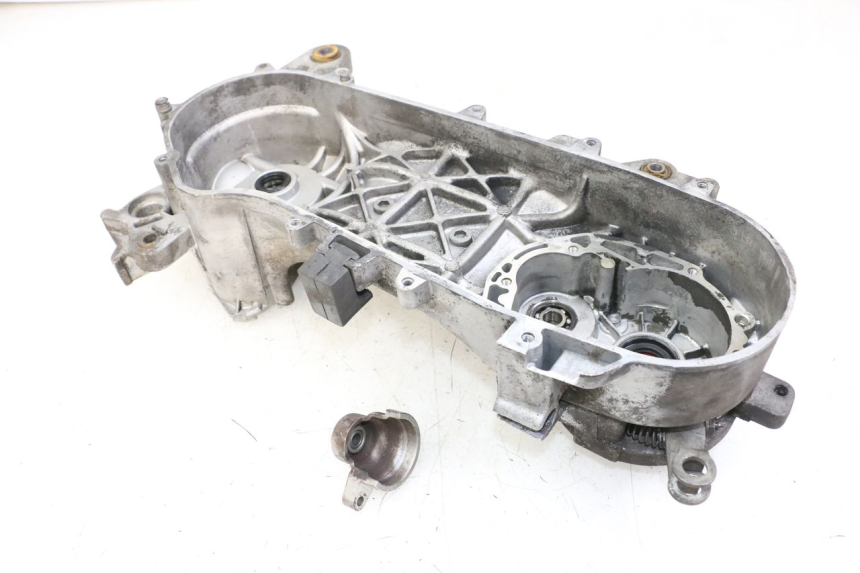 photo de TAMPA DO MOTOR ESQUERDA PEUGEOT LUDIX 50 (2005 - 2007) - Marcações e referências