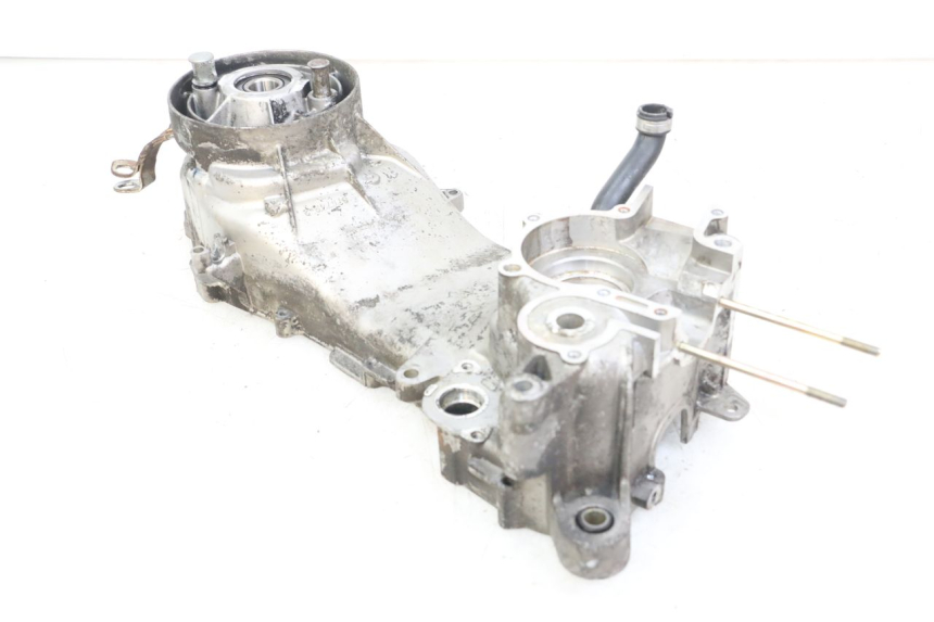 photo de TAMPA DO MOTOR ESQUERDA PIAGGIO VESPA LX 2T 50 (2005 - 2013) - Detalhe da peça