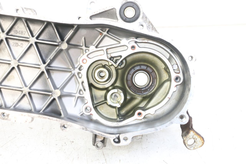 photo de TAMPA DO MOTOR ESQUERDA PIAGGIO VESPA LX 2T 50 (2005 - 2013) - Peça verificada