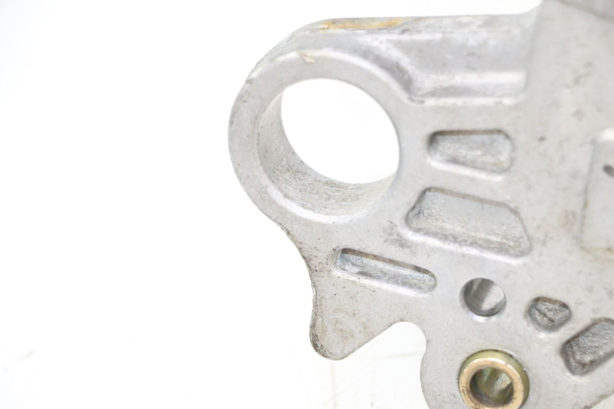 photo de CARCAÇA DO MOTOR ESQUERDA LAZIO RENO 50 (2016 - 2021) - Detalhes característicos