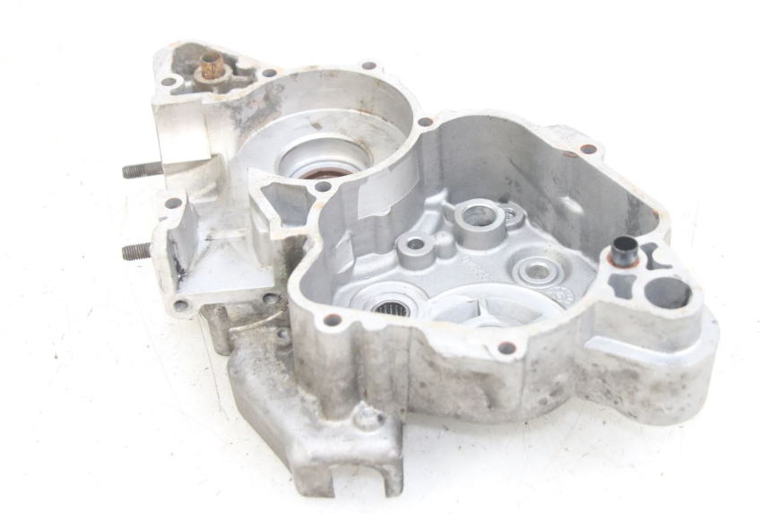 photo de TAMPA DO MOTOR ESQUERDA GILERA RK 50 (1996 - 1999) - Ampliação técnica