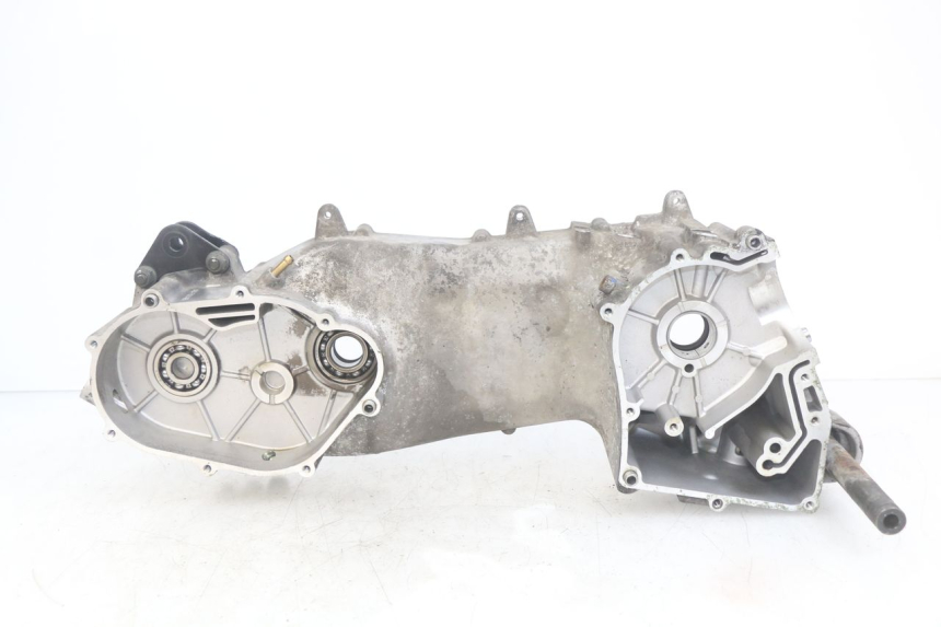 photo de TAMPA LATERAL ESQUERDA DO MOTOR APRILIA SCARABEO LIGHT 125 (2007 - 2011) - Ampliação dos componentes