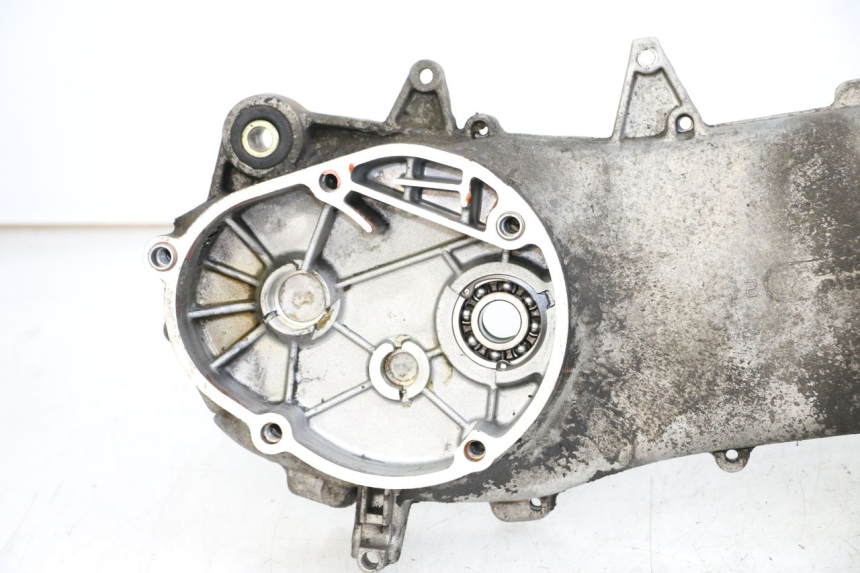 photo de TAMPA DO MOTOR ESQUERDA APRILIA SCARABEO 100 (2003 - 2012) - Ampliação técnica