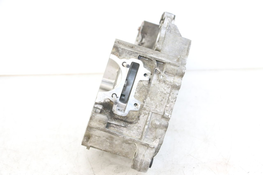 photo de TAMPA DO MOTOR ESQUERDA APRILIA SCARABEO 100 (2003 - 2012) - Pontos de fixação
