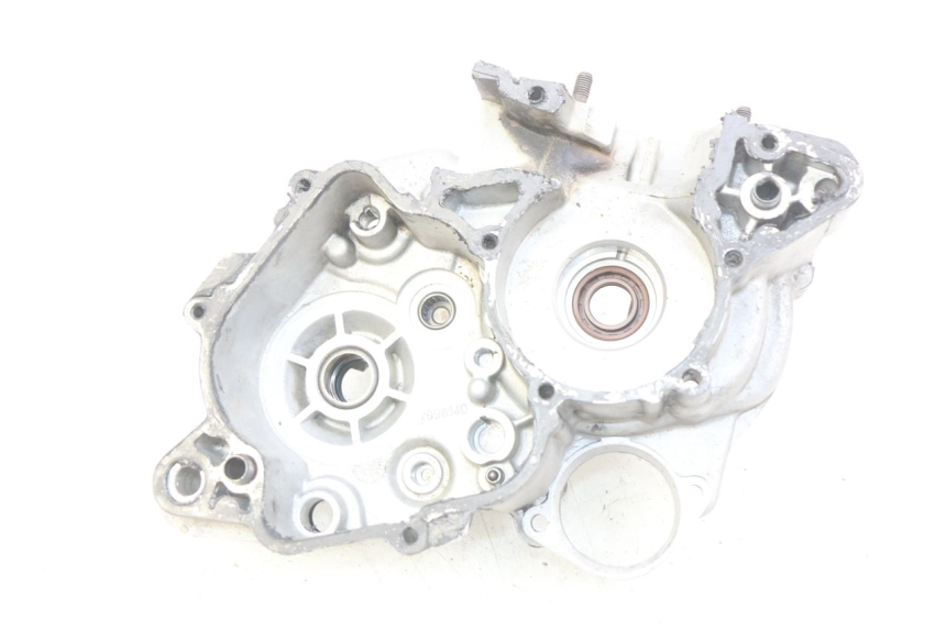 photo de TAMPA DO MOTOR ESQUERDA GAS-GAS SM ROOKIE 50 (2001 - 2005) - Outro ângulo de visão