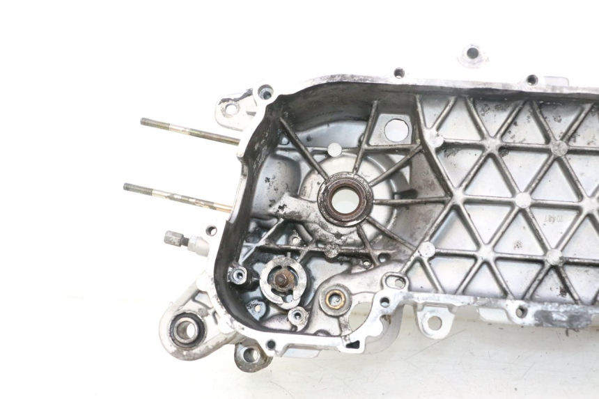 photo de CARCAÇA DO MOTOR ESQUERDA APRILIA SR 2T 50 (2012 - 2017) - Ângulo alternativo