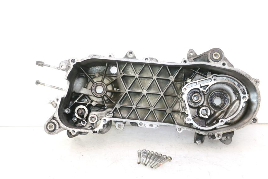 photo de TAMPA DO MOTOR ESQUERDA PIAGGIO VESPA S 2T 50 (2007 - 2014) - Vista principal