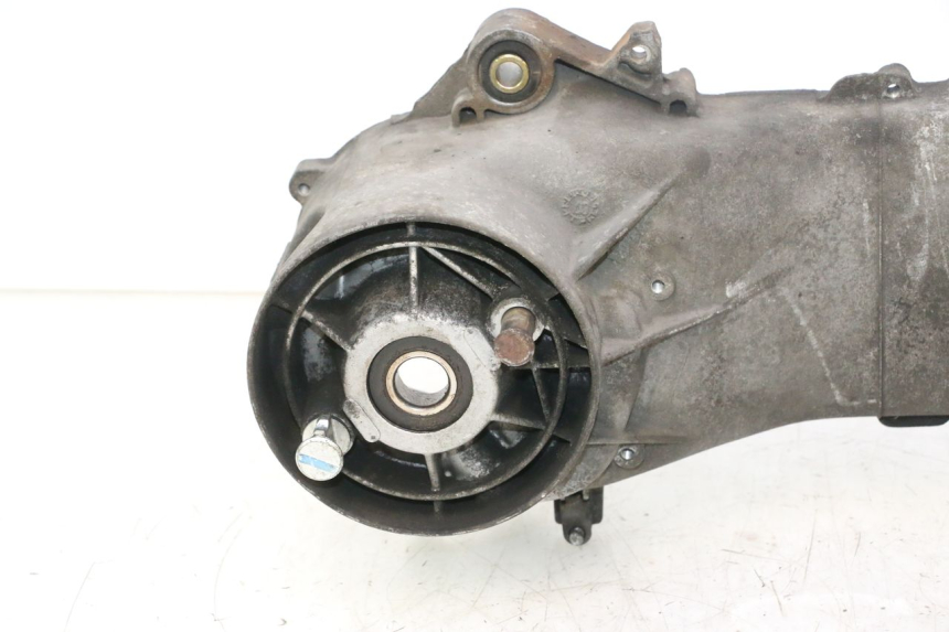 photo de TAMPA DO MOTOR ESQUERDA PIAGGIO VESPA S 2T 50 (2007 - 2014) - Pontos de fixação