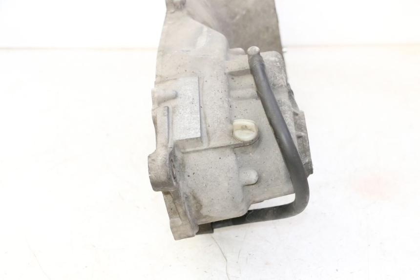 photo de TAMPA DO MOTOR ESQUERDA YAMAHA X-MAX XMAX 125 (2010 - 2013) - Vista geral