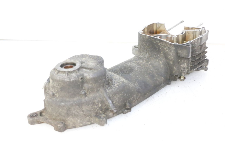 photo de TAMPA DO MOTOR ESQUERDA YAMAHA XMAX X-MAX 125 (2006 - 2009) - Detalhe da peça