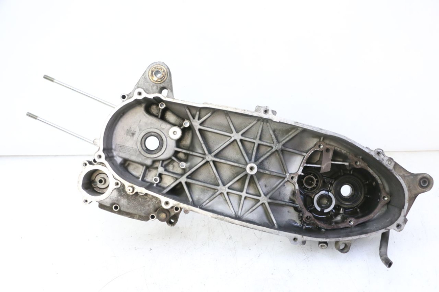 photo de TAMPA DO MOTOR ESQUERDA YAMAHA X-MAX XMAX 125 (2010 - 2013) - Vista principal