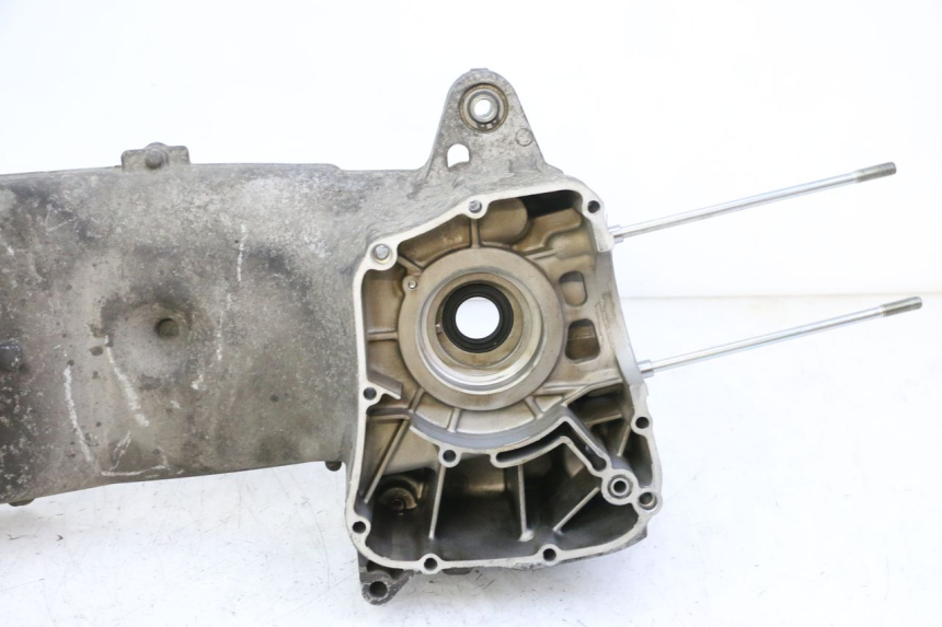 photo de TAMPA DO MOTOR ESQUERDA YAMAHA X-MAX XMAX 125 (2010 - 2013) - Peça verificada