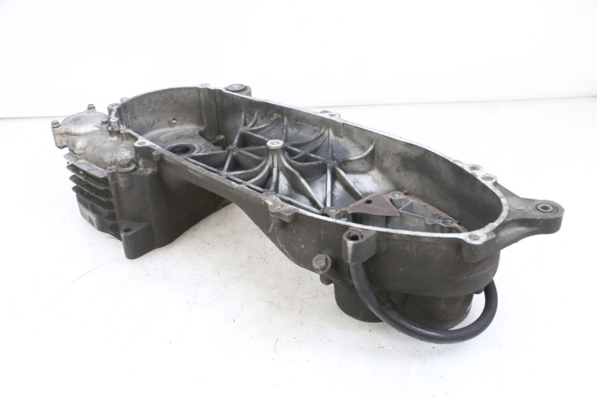 photo de TAMPA DO MOTOR ESQUERDA YAMAHA X-MAX XMAX 125 (2010 - 2013) - Estado da superfície