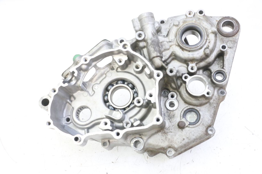 photo de TAMPA DO MOTOR ESQUERDA YAMAHA YZ-F YZF 250 (2007 - 2013) - Vista principal