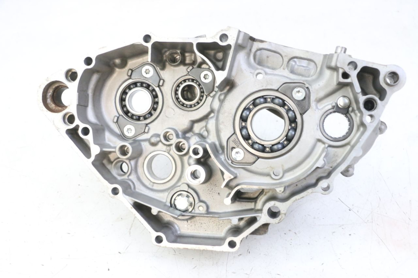 photo de TAMPA DO MOTOR ESQUERDA YAMAHA YZ-F YZF 250 (2007 - 2013) - Detalhe da peça