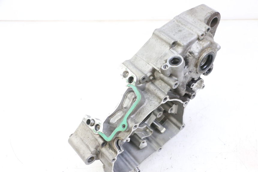 photo de TAMPA DO MOTOR ESQUERDA YAMAHA YZ-F YZF 250 (2007 - 2013) - Ampliação técnica