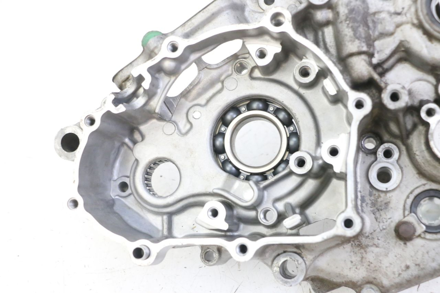photo de TAMPA DO MOTOR ESQUERDA YAMAHA YZ-F YZF 250 (2007 - 2013) - Pontos de fixação