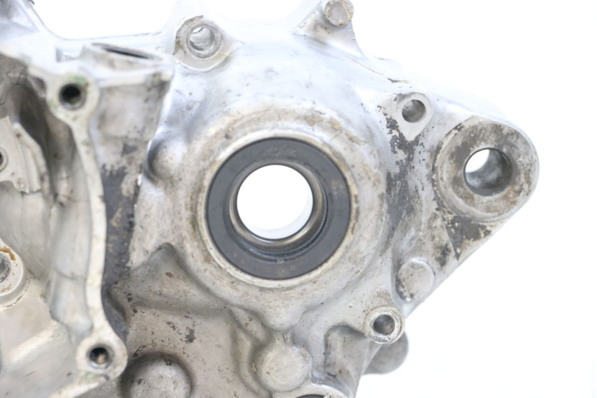 photo de TAMPA LATERAL ESQUERDA DO MOTOR YAMAHA YZ 85 (2002 - 2018) - Ampliação dos componentes
