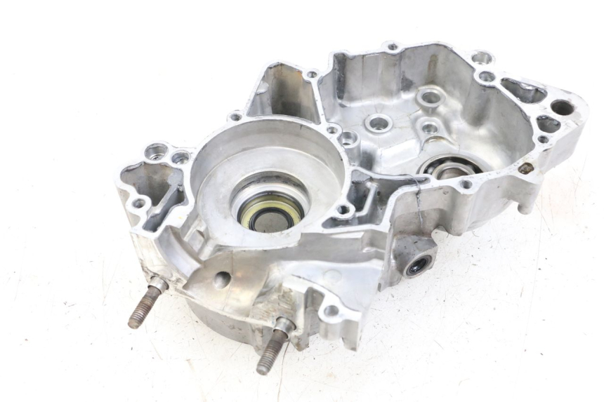 photo de TAMPA LATERAL ESQUERDA DO MOTOR YAMAHA YZ 85 (2002 - 2018) - Vista geral