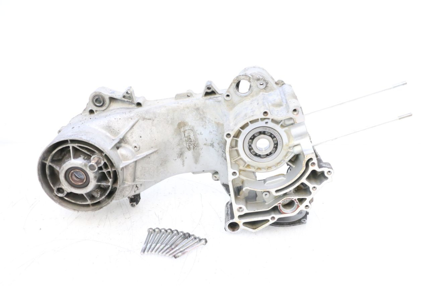 photo de TAMPA DO MOTOR ESQUERDA PIAGGIO ZIP 4T 50 (2018 - 2020) - Vista geral