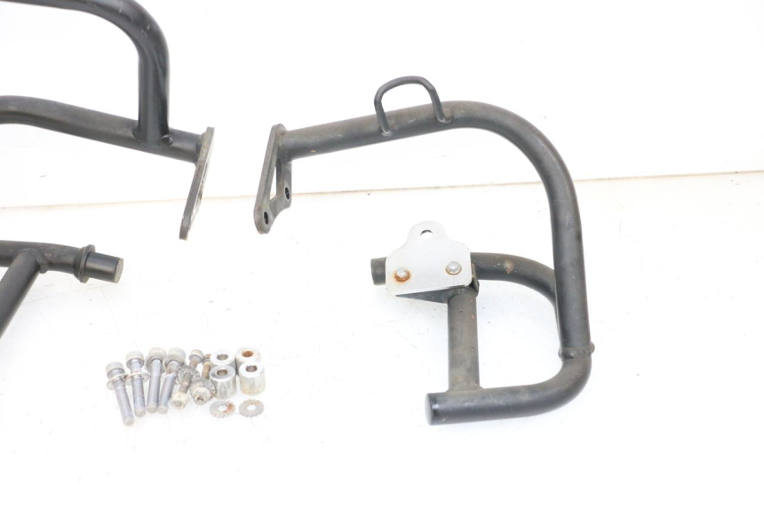 photo de TAMPA PROTETORA DO CILINDRO YAMAHA FJR ABS 1300 (2006 - 2012) - Detalhes característicos