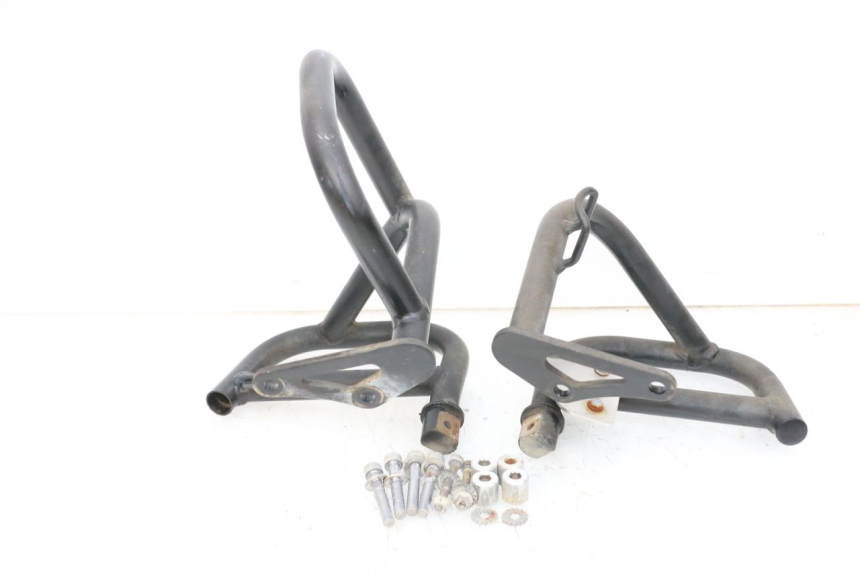 photo de TAMPA PROTETORA DO CILINDRO YAMAHA FJR ABS 1300 (2006 - 2012) - Outro ângulo de visão