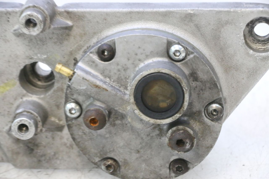 photo de CARCAÇA DE ENGRENAGEM GILERA GP 800 (2007 - 2013) - Detalhe da peça