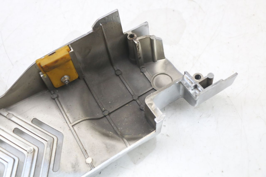 photo de TAMPA DO PINHÃO REGAL RAPTOR SPYDER 125 (2010 - 2018) - Estado da superfície