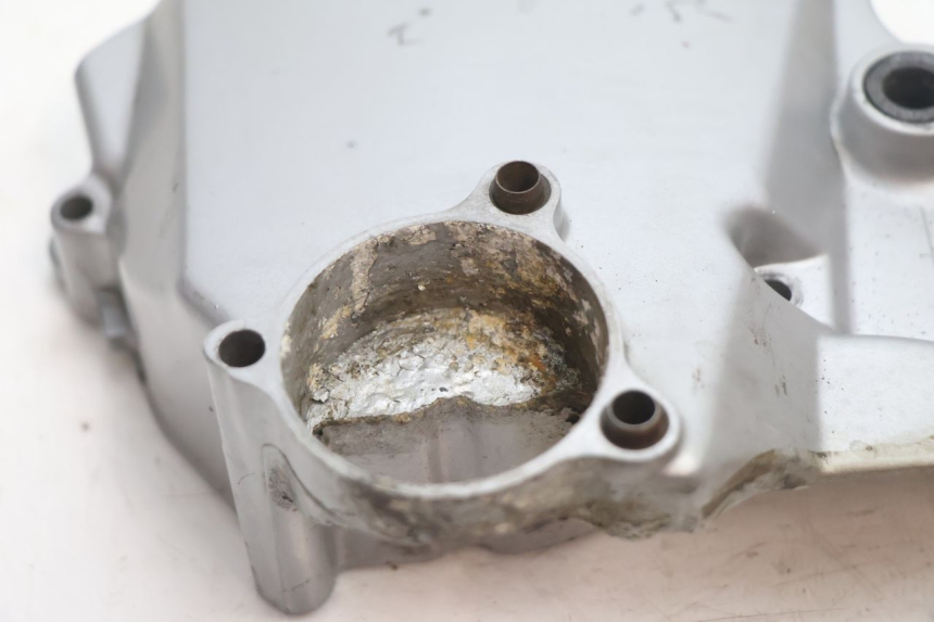 photo de CARCAÇA DE ENGRENAGEM YAMAHA YZF R GENESIS 750 (1993 - 1998) - Pontos de fixação