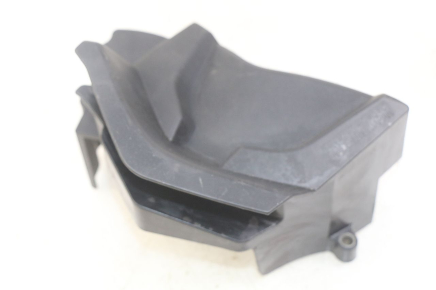 photo de TAMPA DO PINHÃO YAMAHA YZF R1 1000 (2007 - 2008) - Detalhe da peça
